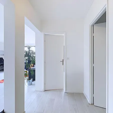 Apartment Charming Flat Place Des Fetes *
